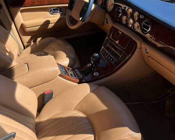 Синій Бентлі Arnage, об'ємом двигуна 4.4 л та пробігом 110 тис. км за 35500 $, фото 4 на Automoto.ua