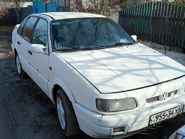 Белый Бентли Азур, объемом двигателя 1 л и пробегом 2 тыс. км за 1000 $, фото 1 на Automoto.ua