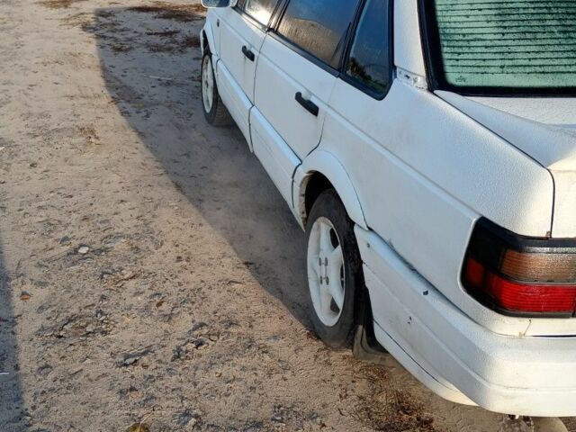 Белый Бентли Азур, объемом двигателя 1 л и пробегом 2 тыс. км за 1000 $, фото 2 на Automoto.ua