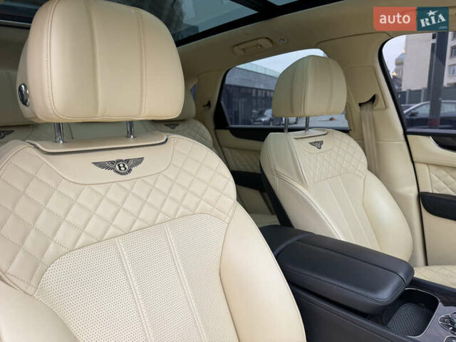 Бежевый Бентли Бентайга, объемом двигателя 5.95 л и пробегом 44 тыс. км за 119999 $, фото 28 на Automoto.ua