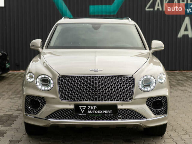 Бежевый Бентли Бентайга, объемом двигателя 4 л и пробегом 33 тыс. км за 215000 $, фото 3 на Automoto.ua