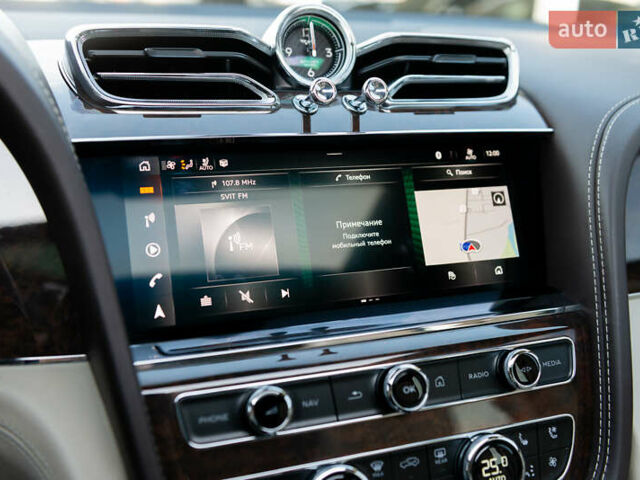 Бежевый Бентли Бентайга, объемом двигателя 4 л и пробегом 33 тыс. км за 215000 $, фото 48 на Automoto.ua