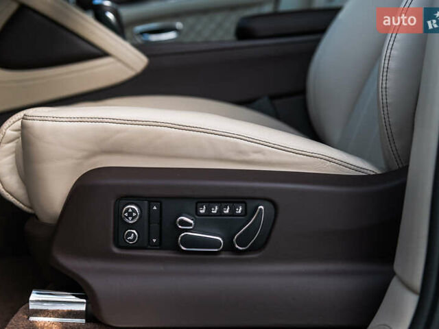 Бежевый Бентли Бентайга, объемом двигателя 4 л и пробегом 33 тыс. км за 215000 $, фото 35 на Automoto.ua