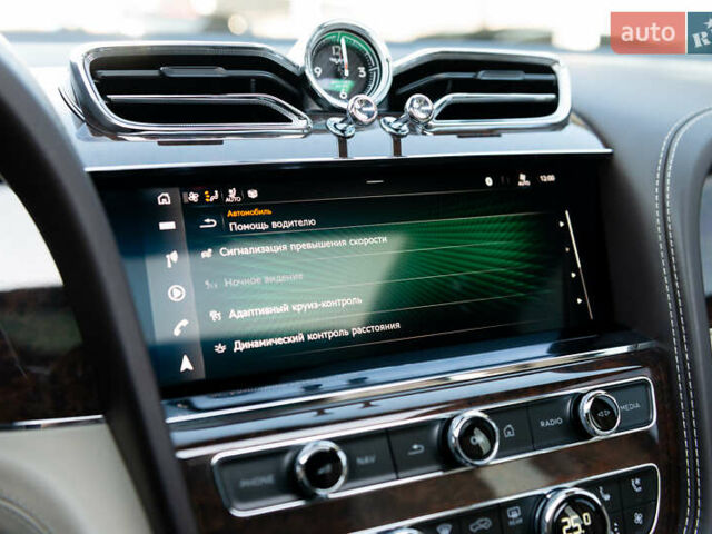 Бежевый Бентли Бентайга, объемом двигателя 4 л и пробегом 33 тыс. км за 215000 $, фото 49 на Automoto.ua