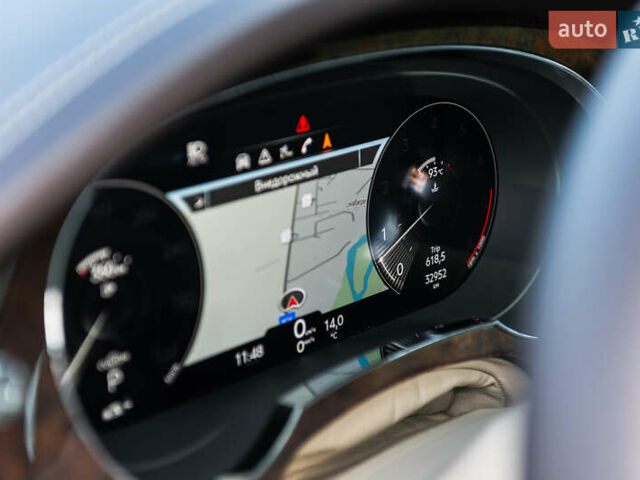 Бежевый Бентли Бентайга, объемом двигателя 4 л и пробегом 33 тыс. км за 215000 $, фото 22 на Automoto.ua