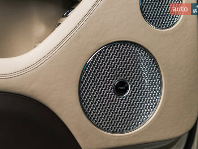 Бежевый Бентли Бентайга, объемом двигателя 4 л и пробегом 33 тыс. км за 215000 $, фото 32 на Automoto.ua