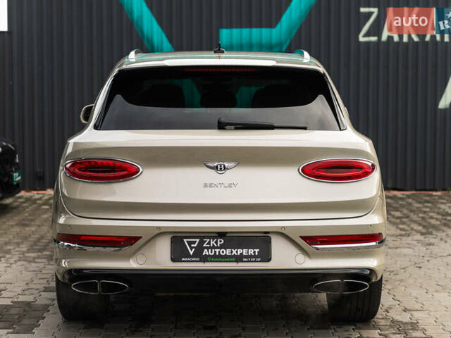 Бежевый Бентли Бентайга, объемом двигателя 4 л и пробегом 33 тыс. км за 215000 $, фото 12 на Automoto.ua