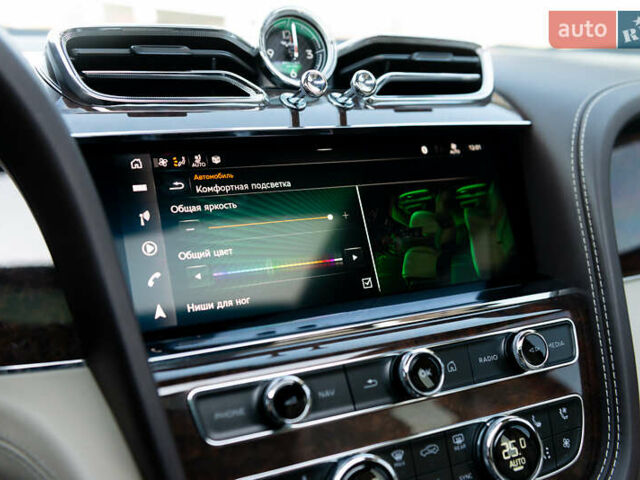 Бежевый Бентли Бентайга, объемом двигателя 4 л и пробегом 33 тыс. км за 215000 $, фото 51 на Automoto.ua