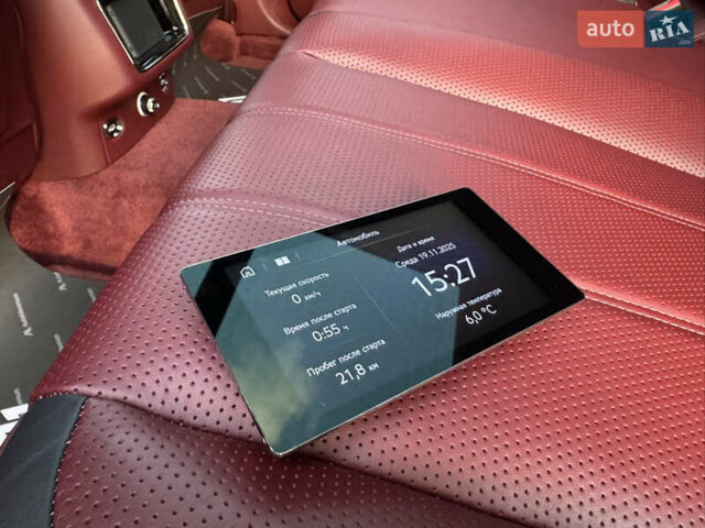 Черный Бентли Бентайга, объемом двигателя 5.95 л и пробегом 15 тыс. км за 220000 $, фото 42 на Automoto.ua