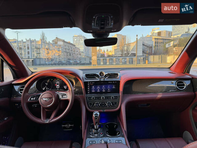 Черный Бентли Бентайга, объемом двигателя 5.95 л и пробегом 15 тыс. км за 220000 $, фото 30 на Automoto.ua