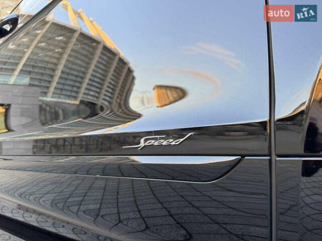 Черный Бентли Бентайга, объемом двигателя 5.95 л и пробегом 15 тыс. км за 220000 $, фото 10 на Automoto.ua