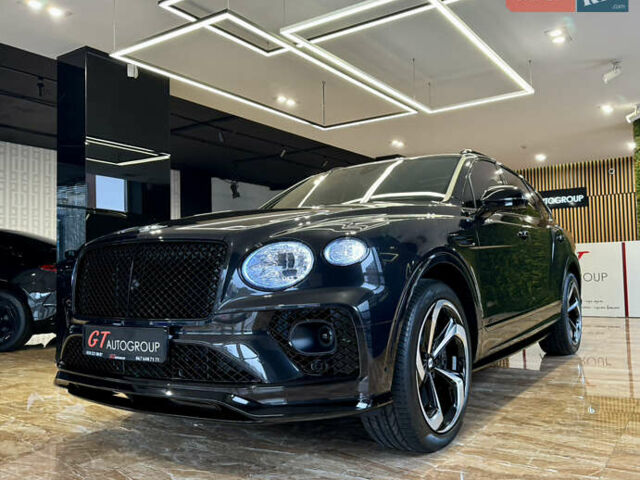 Чорний Бентлі Бентайга, об'ємом двигуна 4 л та пробігом 6 тис. км за 250000 $, фото 7 на Automoto.ua