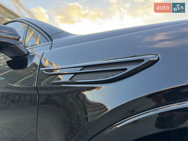 Черный Бентли Бентайга, объемом двигателя 5.95 л и пробегом 15 тыс. км за 220000 $, фото 9 на Automoto.ua