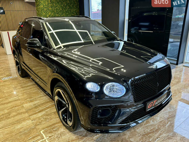 Чорний Бентлі Бентайга, об'ємом двигуна 4 л та пробігом 6 тис. км за 250000 $, фото 22 на Automoto.ua