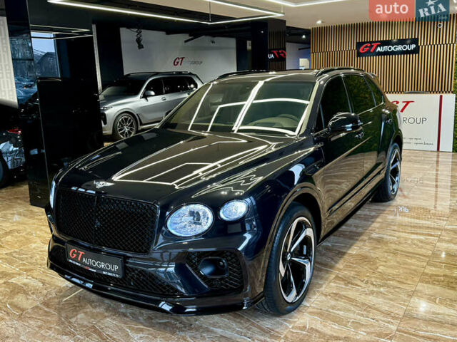 Чорний Бентлі Бентайга, об'ємом двигуна 4 л та пробігом 6 тис. км за 250000 $, фото 5 на Automoto.ua