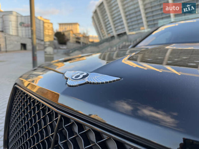Черный Бентли Бентайга, объемом двигателя 5.95 л и пробегом 15 тыс. км за 220000 $, фото 15 на Automoto.ua