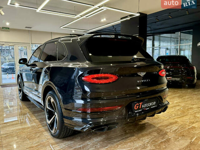 Чорний Бентлі Бентайга, об'ємом двигуна 4 л та пробігом 6 тис. км за 250000 $, фото 13 на Automoto.ua