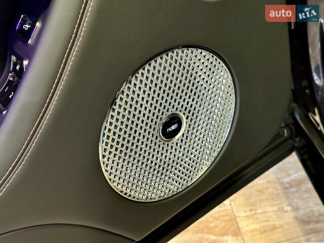 Чорний Бентлі Бентайга, об'ємом двигуна 4 л та пробігом 6 тис. км за 250000 $, фото 29 на Automoto.ua