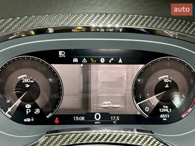 Чорний Бентлі Бентайга, об'ємом двигуна 4 л та пробігом 6 тис. км за 250000 $, фото 38 на Automoto.ua