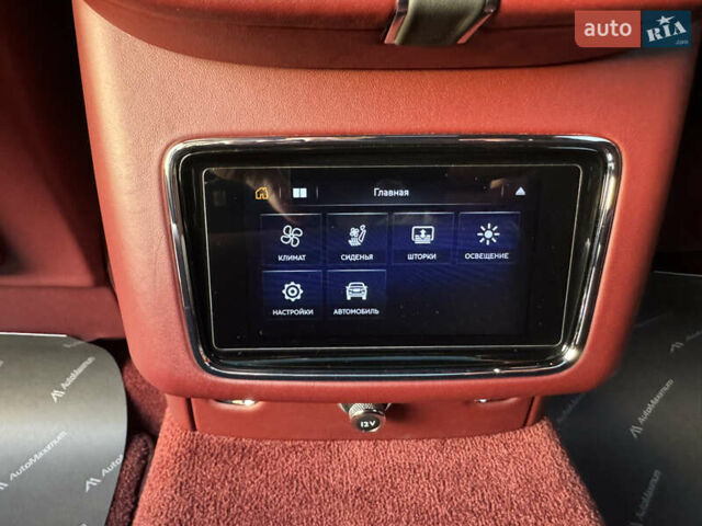 Черный Бентли Бентайга, объемом двигателя 5.95 л и пробегом 15 тыс. км за 220000 $, фото 39 на Automoto.ua