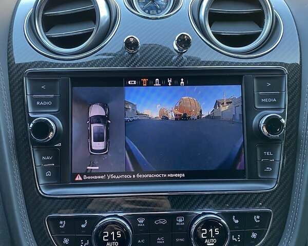 Бентли Бентайга 2019 в Одессе на Automoto.ua Красный Бентли Бентайга, объемом двигателя 6 л и пробегом 10 тыс. км за 329609 $, фото 28 на Automoto.ua
