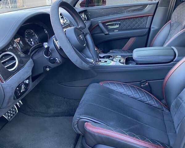 Бентли Бентайга 2019 в Одессе на Automoto.ua Красный Бентли Бентайга, объемом двигателя 6 л и пробегом 10 тыс. км за 329609 $, фото 29 на Automoto.ua