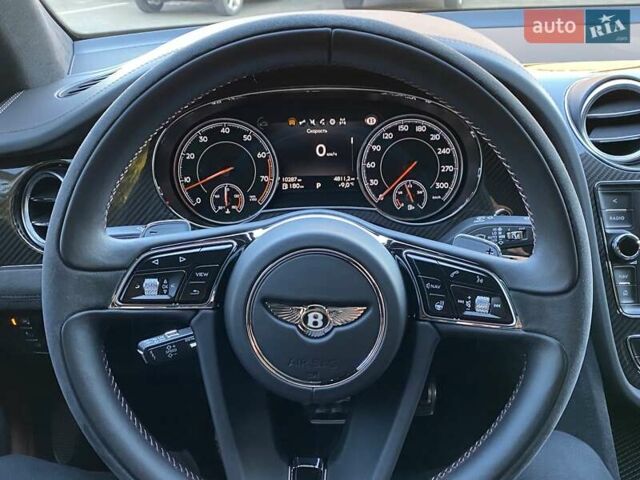 Бентли Бентайга 2019 в Одессе на Automoto.ua Красный Бентли Бентайга, объемом двигателя 6 л и пробегом 10 тыс. км за 329609 $, фото 31 на Automoto.ua
