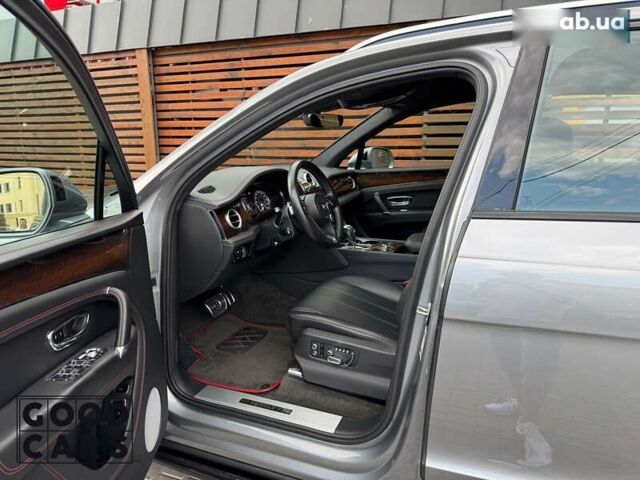 Бентлі Бентайга, об'ємом двигуна 6 л та пробігом 68 тис. км за 105000 $, фото 13 на Automoto.ua