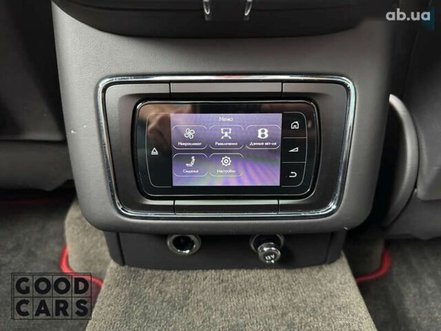 Бентлі Бентайга, об'ємом двигуна 6 л та пробігом 68 тис. км за 105000 $, фото 29 на Automoto.ua