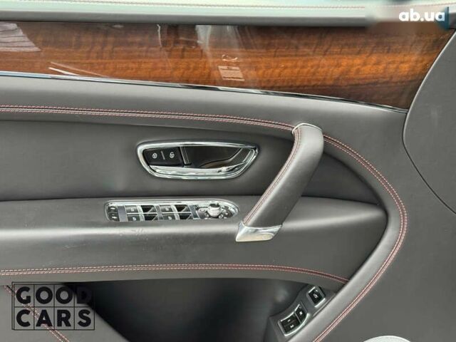 Бентлі Бентайга, об'ємом двигуна 6 л та пробігом 68 тис. км за 105000 $, фото 12 на Automoto.ua