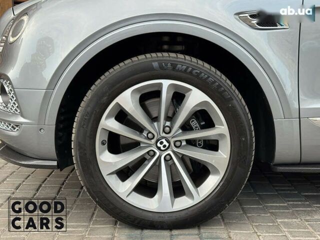 Бентлі Бентайга, об'ємом двигуна 6 л та пробігом 68 тис. км за 105000 $, фото 8 на Automoto.ua