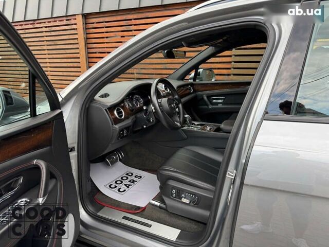 Бентлі Бентайга, об'ємом двигуна 6 л та пробігом 68 тис. км за 105000 $, фото 18 на Automoto.ua