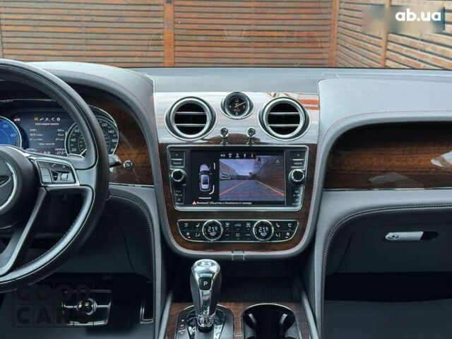 Бентлі Бентайга, об'ємом двигуна 6 л та пробігом 68 тис. км за 105000 $, фото 21 на Automoto.ua