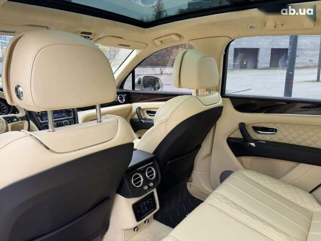 Бентлі Бентайга, об'ємом двигуна 6 л та пробігом 44 тис. км за 119999 $, фото 22 на Automoto.ua