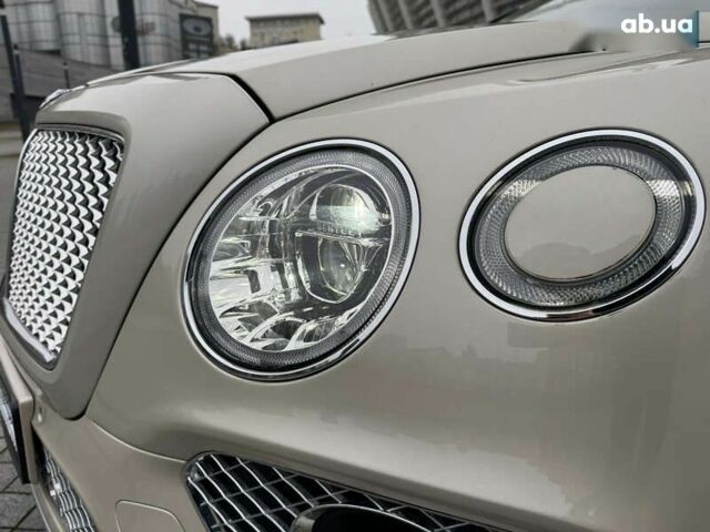 Бентлі Бентайга, об'ємом двигуна 6 л та пробігом 44 тис. км за 119999 $, фото 2 на Automoto.ua