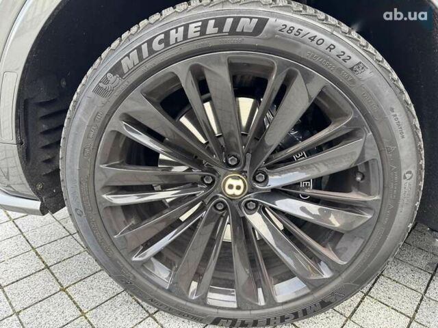 Бентли Бентайга, объемом двигателя 6 л и пробегом 49 тыс. км за 179000 $, фото 8 на Automoto.ua