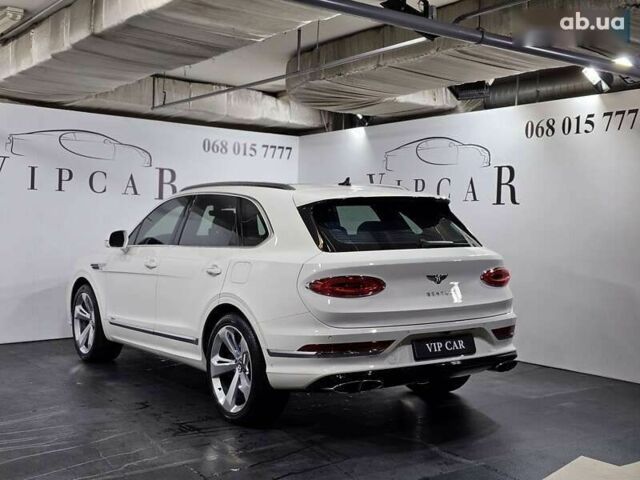 Бентли Бентайга, объемом двигателя 0 л и пробегом 44 тыс. км за 171999 $, фото 7 на Automoto.ua