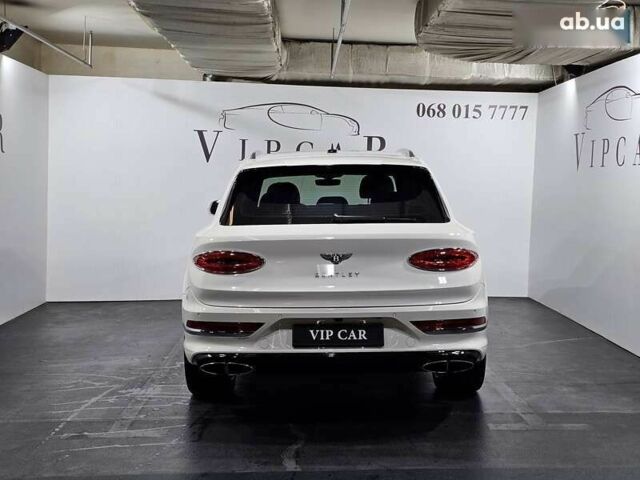 Бентли Бентайга, объемом двигателя 0 л и пробегом 44 тыс. км за 171999 $, фото 8 на Automoto.ua