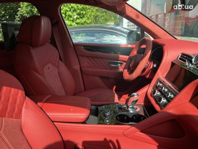Бентлі Бентайга, об'ємом двигуна 4 л та пробігом 8 тис. км за 267896 $, фото 6 на Automoto.ua