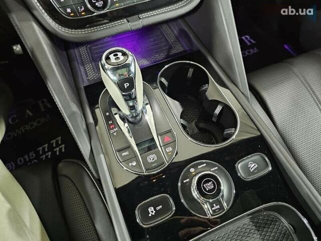 Бентли Бентайга, объемом двигателя 0 л и пробегом 44 тыс. км за 171999 $, фото 26 на Automoto.ua