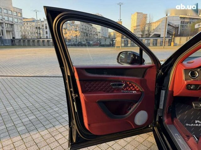 Бентли Бентайга, объемом двигателя 6 л и пробегом 15 тыс. км за 230000 $, фото 16 на Automoto.ua