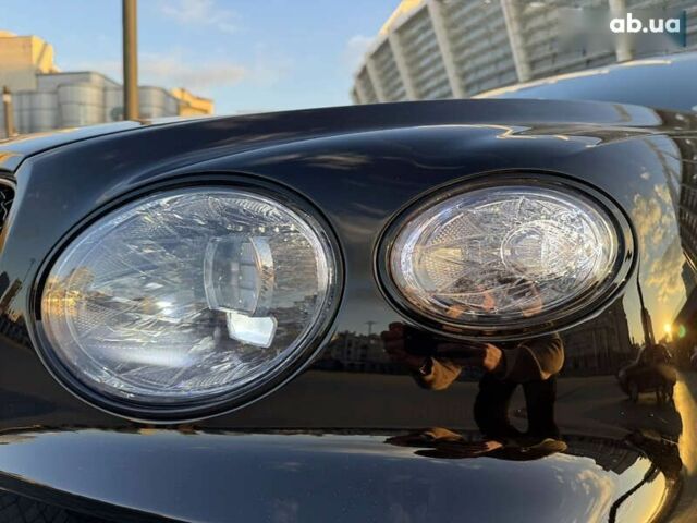 Бентли Бентайга, объемом двигателя 6 л и пробегом 15 тыс. км за 230000 $, фото 13 на Automoto.ua