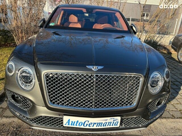 Бентлі Бентайга, об'ємом двигуна 4 л та пробігом 2 тис. км за 211883 $, фото 2 на Automoto.ua