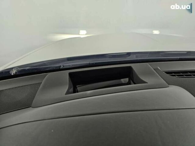 Бентли Бентайга, объемом двигателя 0 л и пробегом 44 тыс. км за 171999 $, фото 25 на Automoto.ua