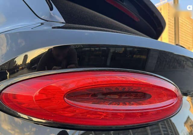 Бентли Бентайга, объемом двигателя 6 л и пробегом 15 тыс. км за 230000 $, фото 12 на Automoto.ua