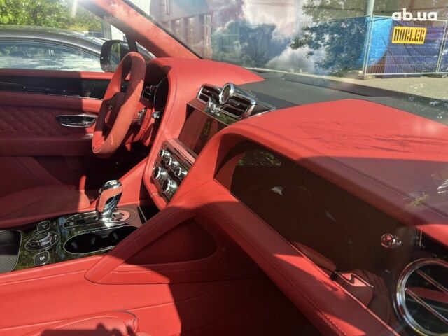 Бентлі Бентайга, об'ємом двигуна 4 л та пробігом 8 тис. км за 267896 $, фото 5 на Automoto.ua