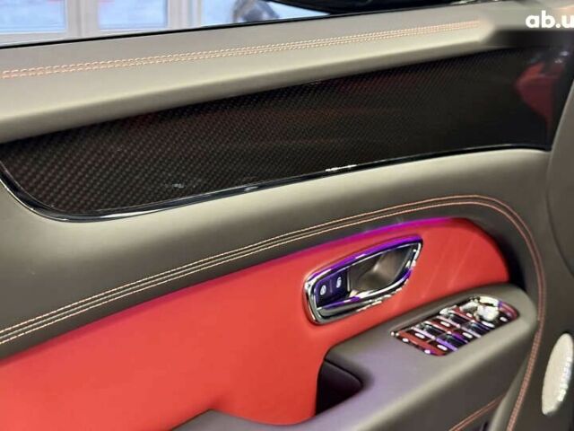 Бентли Бентайга, объемом двигателя 4 л и пробегом 6 тыс. км за 250000 $, фото 26 на Automoto.ua