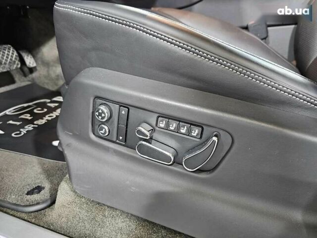 Бентли Бентайга, объемом двигателя 0 л и пробегом 44 тыс. км за 171999 $, фото 22 на Automoto.ua