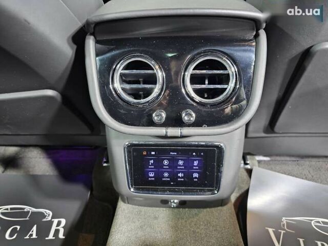 Бентли Бентайга, объемом двигателя 0 л и пробегом 44 тыс. км за 171999 $, фото 14 на Automoto.ua