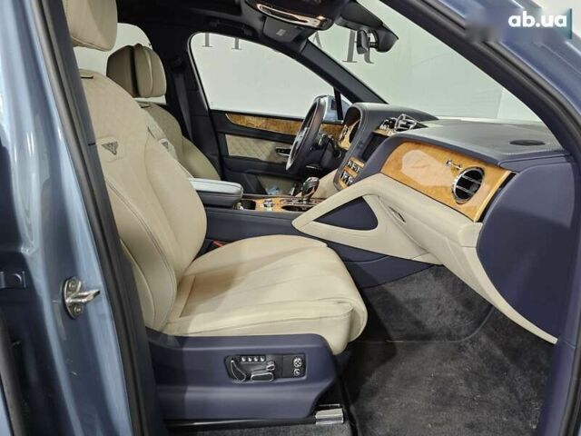 Бентли Бентайга, объемом двигателя 4 л и пробегом 8 тыс. км за 209999 $, фото 19 на Automoto.ua